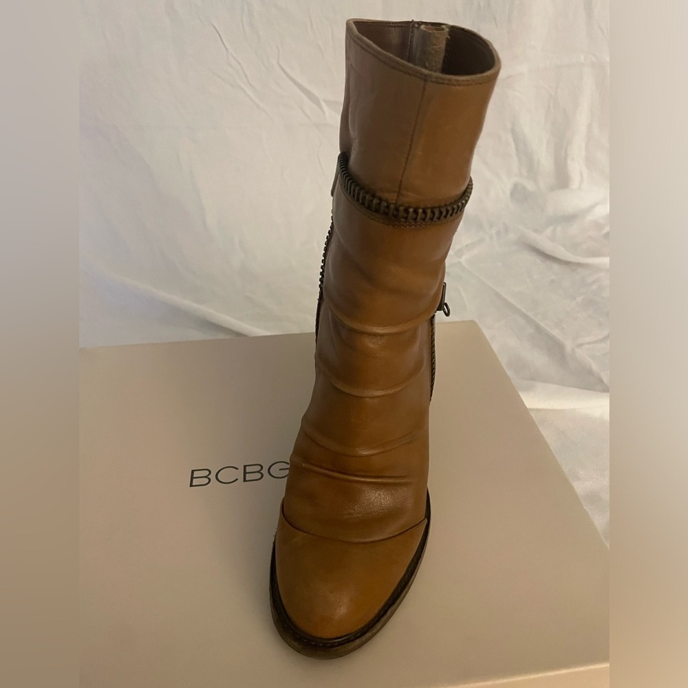 Bcbgeneration Clown Boot Size 7.5 In Acorn - image 7
